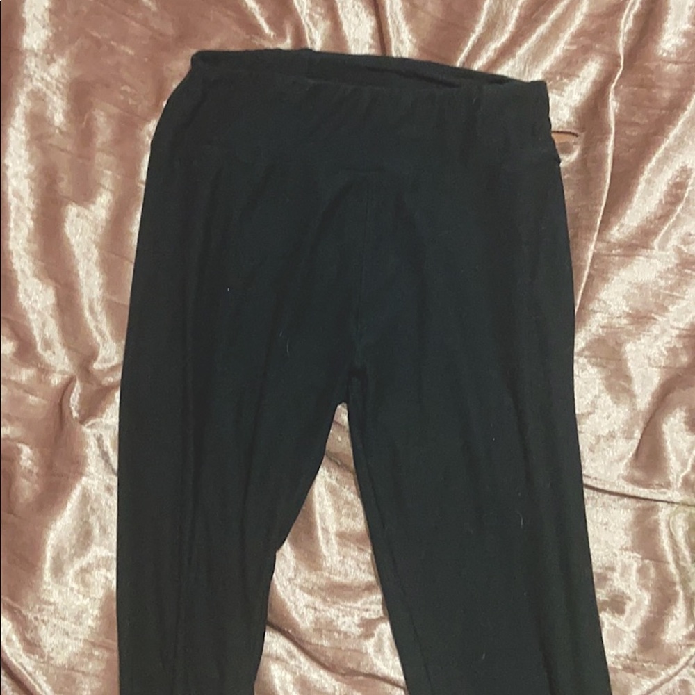 Black leggings